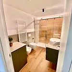 Moderno Con Giardino Appartement