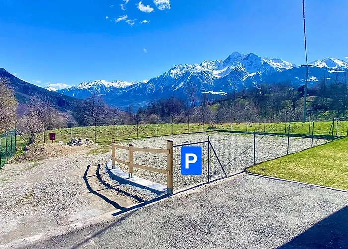 Moderno Con Giardino Apartment