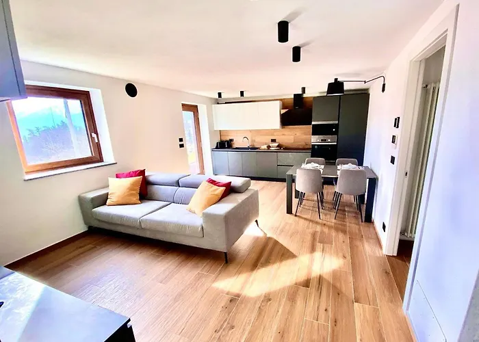 Moderno Con Giardino * Gignod