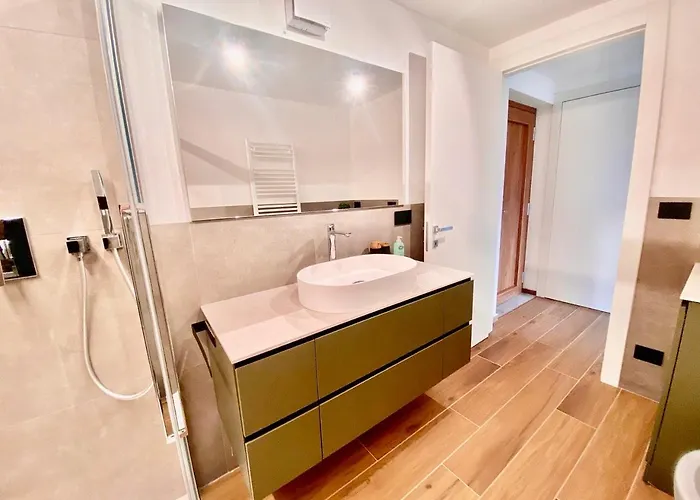 Apartment Moderno Con Giardino